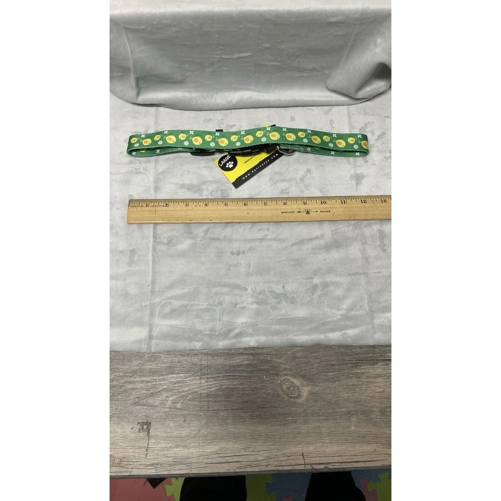 Native‎ Pup Large Dog Collar Green Chick Pattern Adjustable Buckle
